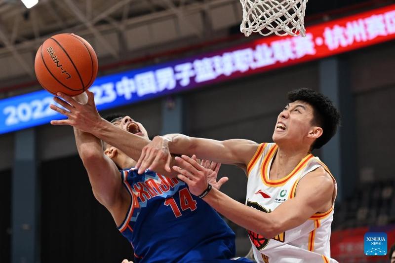 完成梅开二